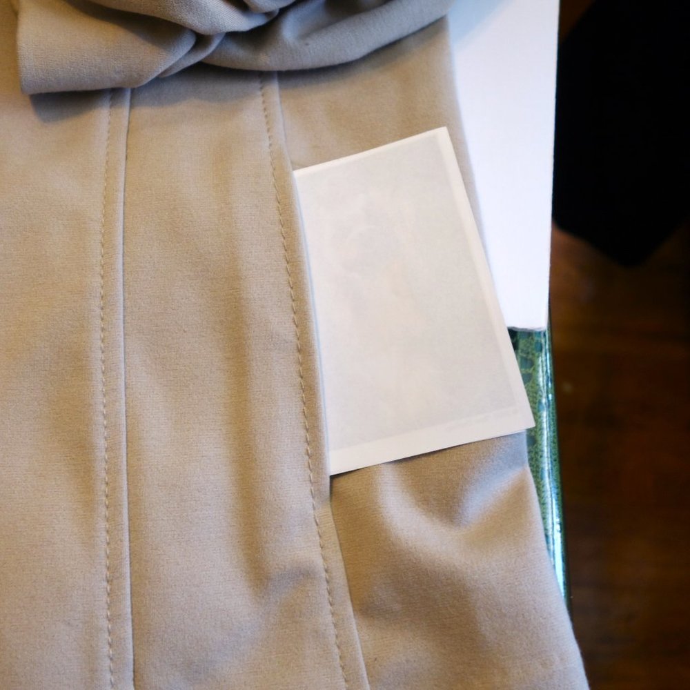 Susan Graver Tan Blazer with ruched sleeves size small - Picture 4 of 6